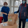 Льготным категориям учащихся на время дистанционного обучения начали выдавать продуктовые наборы