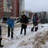 Работы по уборке снега продолжаются