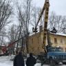 В доме № 16 по ул.Пекинской начаты работы по демонтажу кровли и стены