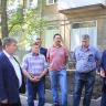 Глава Администрации Калининского района проинспектировал ход ремонтных работ дворовых территорий